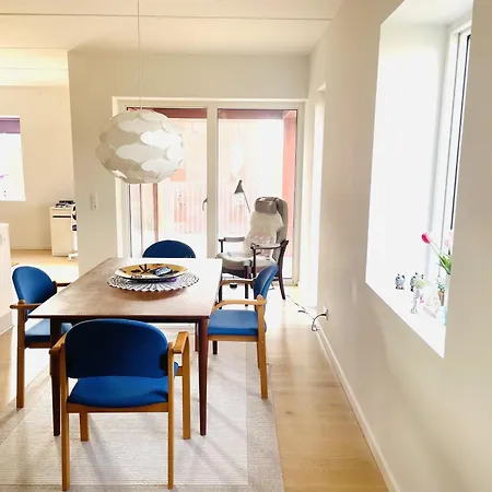 Апартаменты Unique Three Bedroom In The Of With Private Parking *